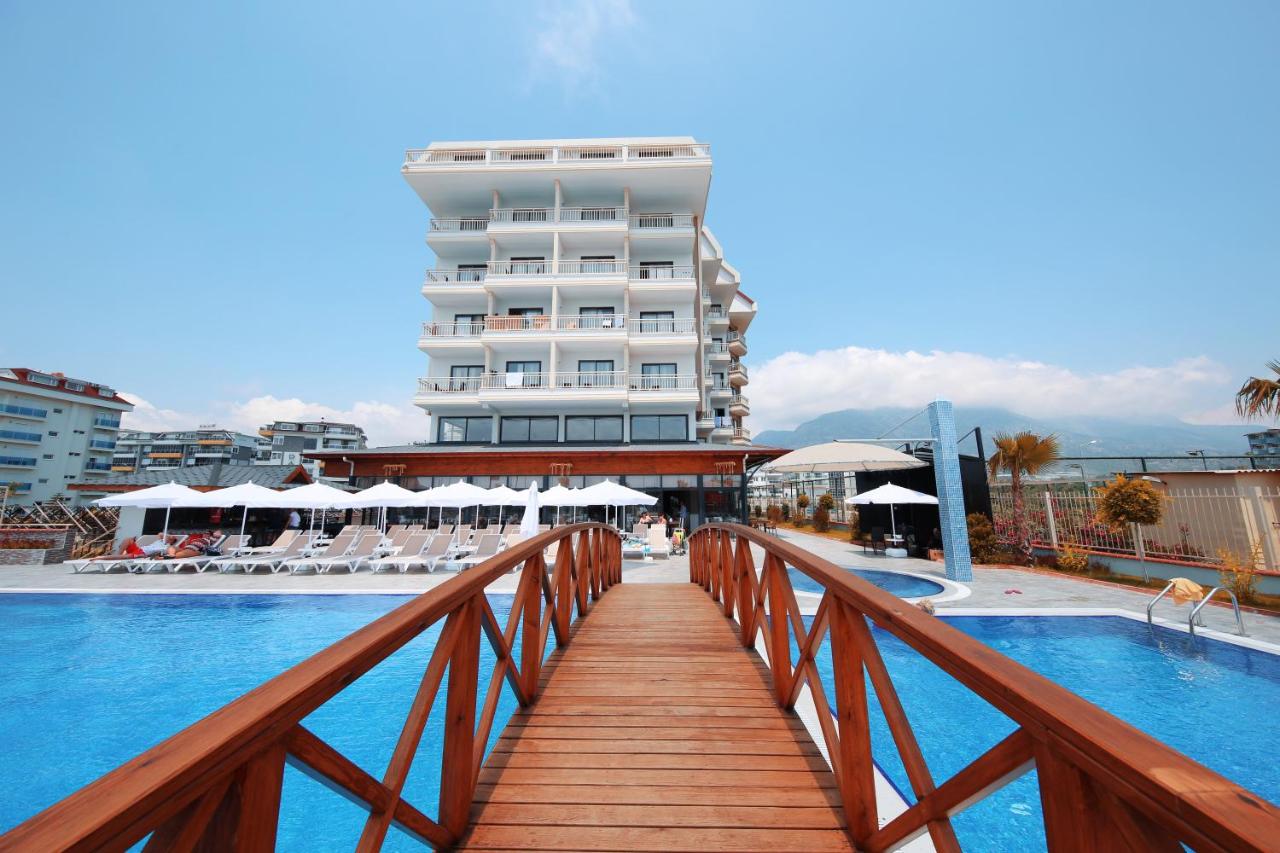 Image: Sey Beach Hotel & Spa