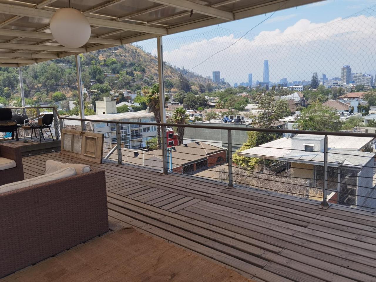 Habitacion individual en amplio departamento a pasos del metro