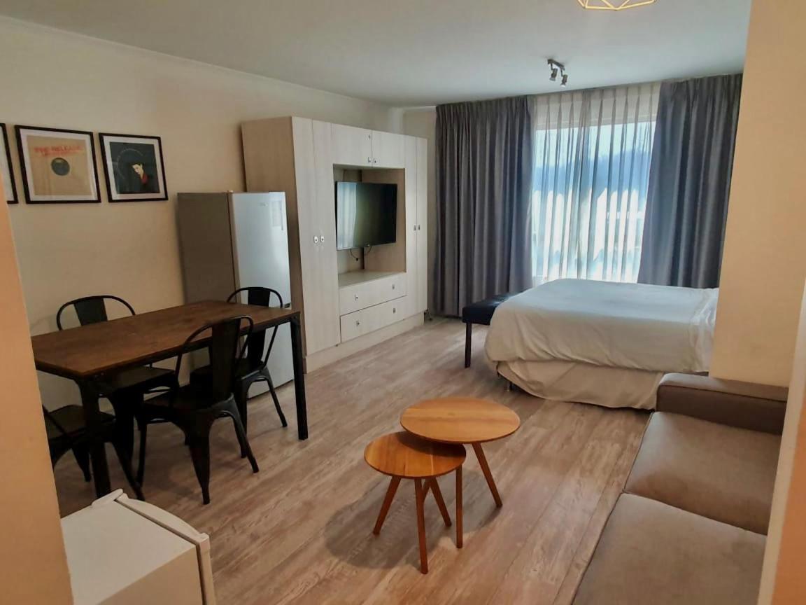 Departamento c�ntrico en providencia, a una cuadra de metro pedro de valdivia