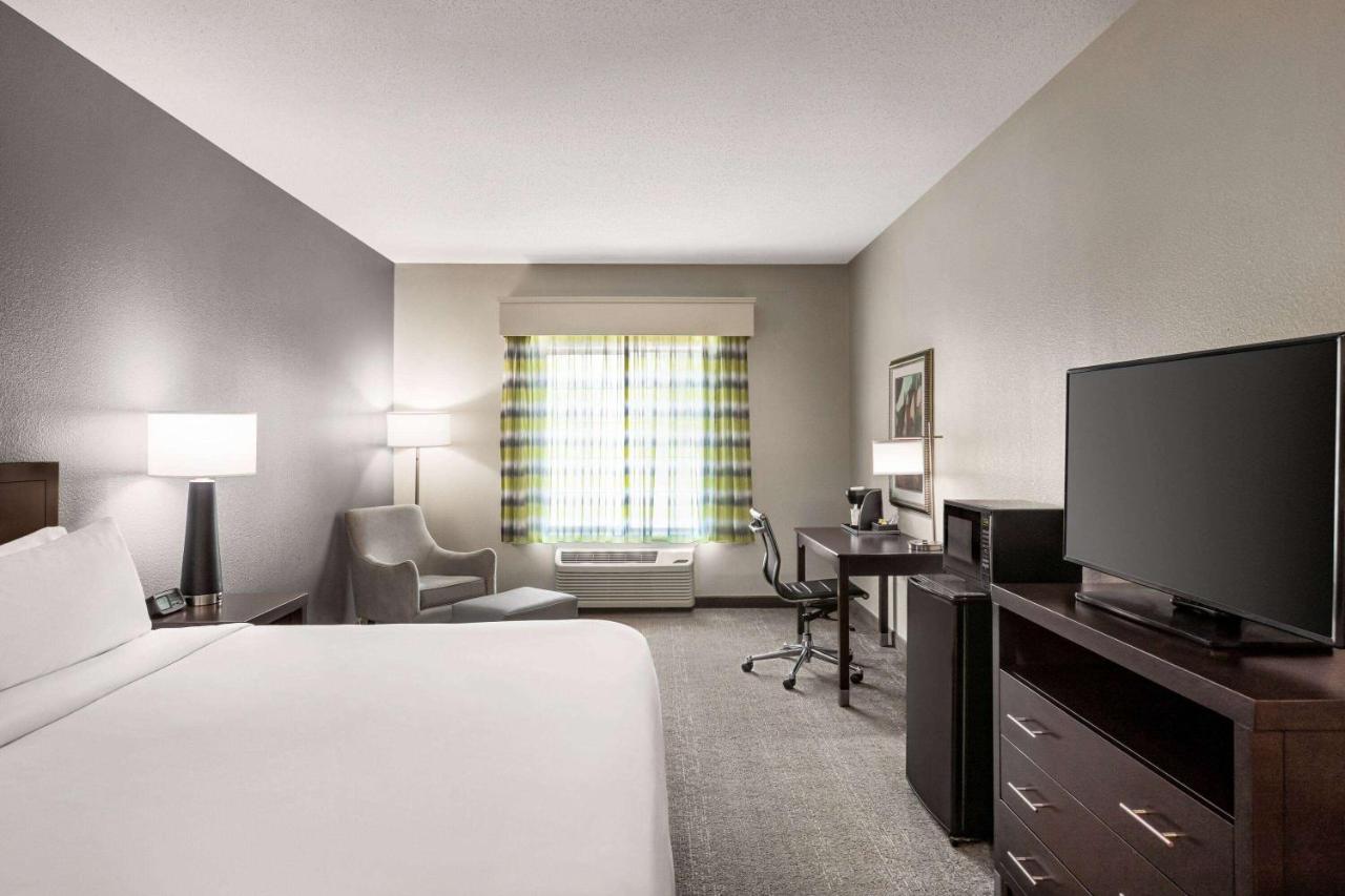 Image: Wingate by Wyndham Savannah I-95 North