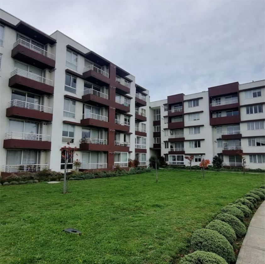 Bello y Amplio departamento amoblado