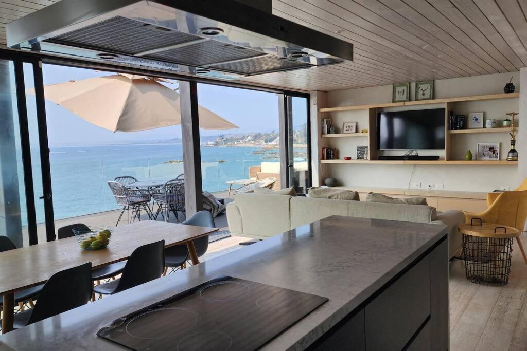 CASA vista panor�mica al mar playa las conchitas