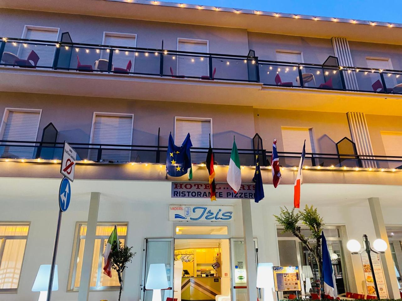 Image: hotel iris