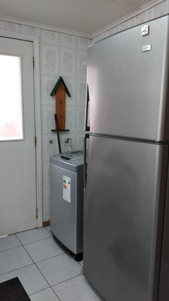 Casa de veraneo 5 dormitorios 2 ba�os a pasos del lago