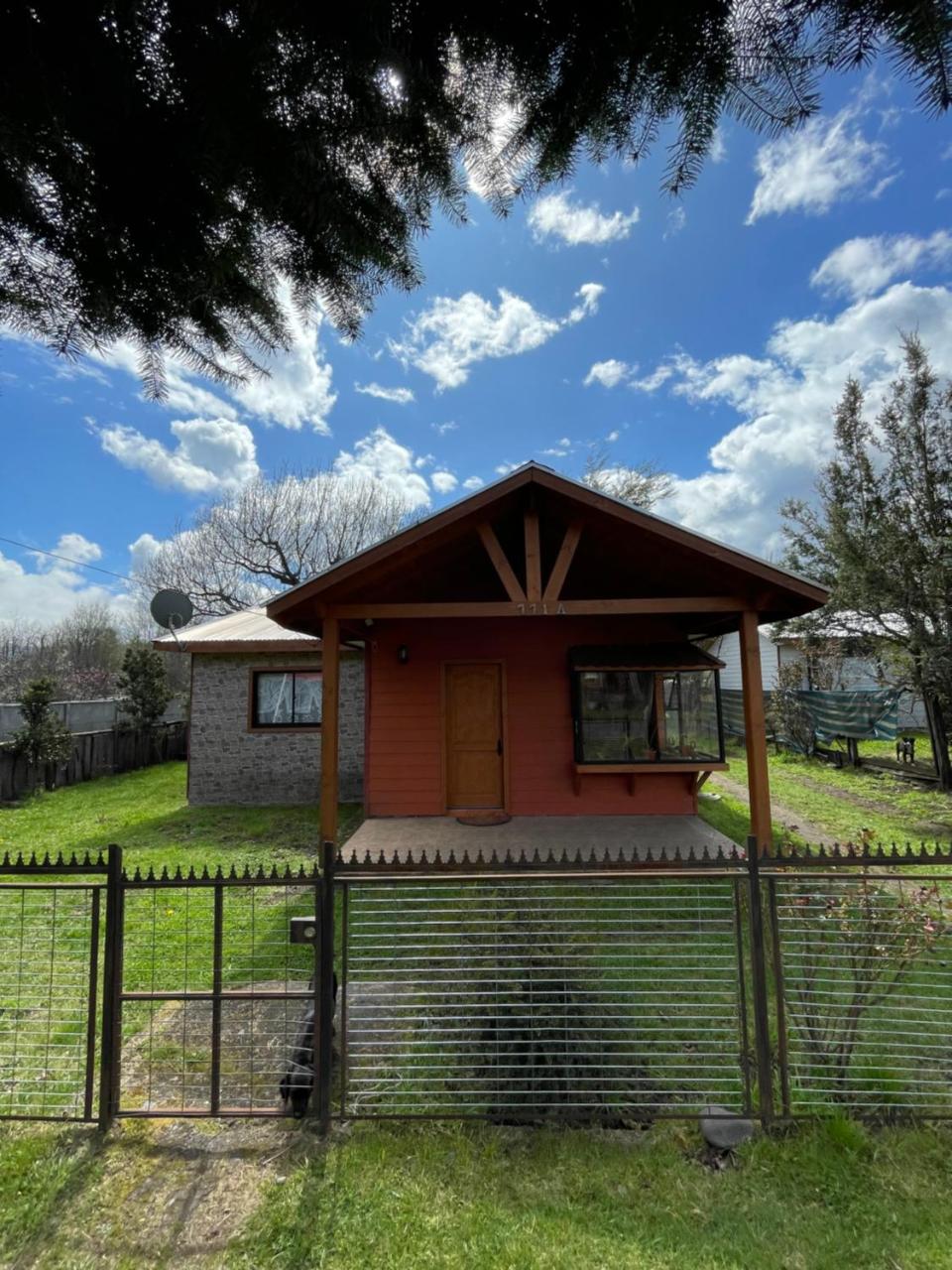 Caba�a Sector Urbano CERCA DE CONGUILLIO