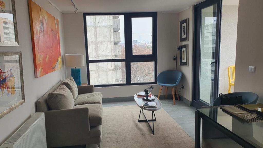 Habitaci�n con ba�o privado en �u�oa