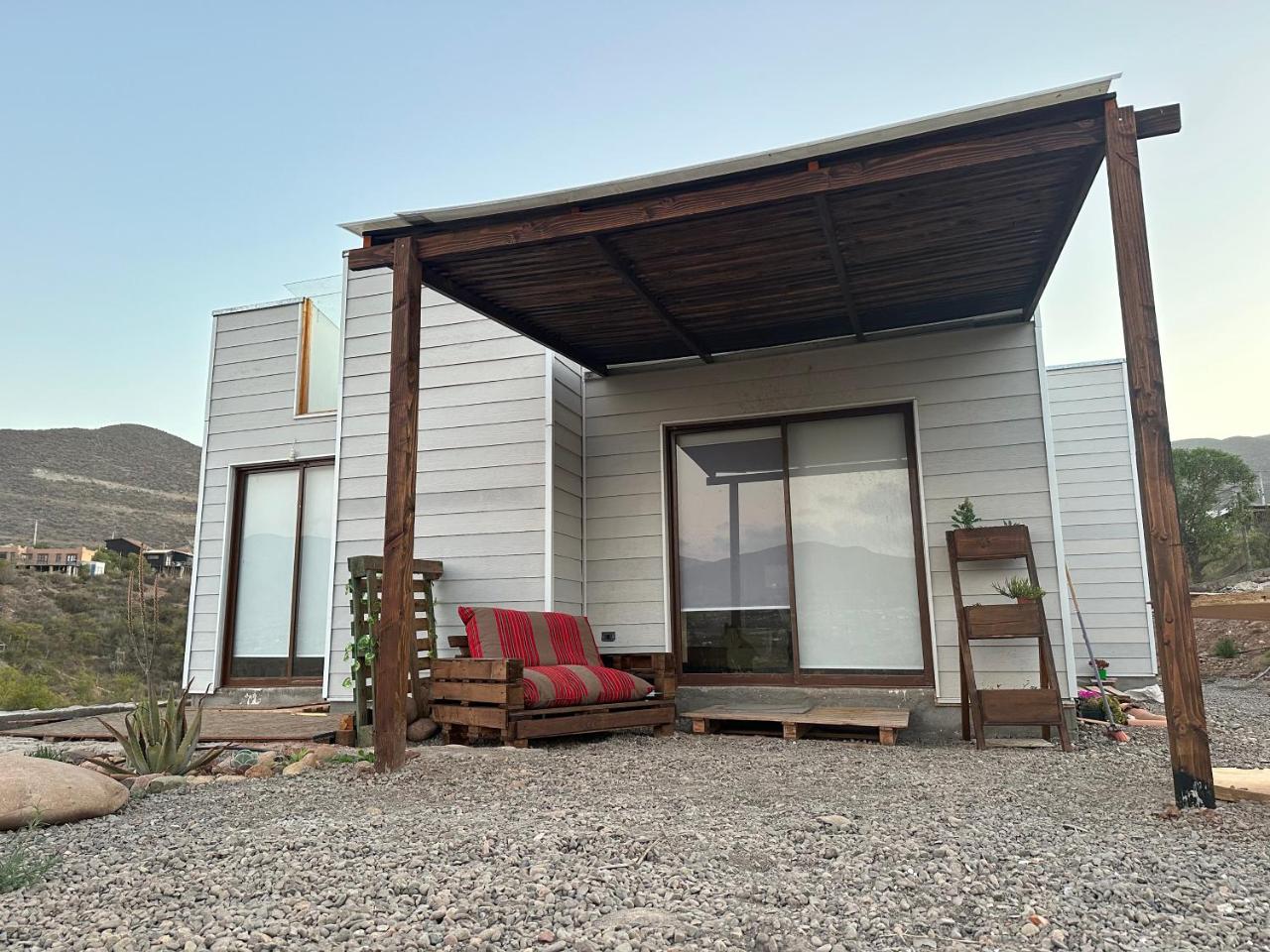 Caba�a, quincho, piscina y hermosas estrellas