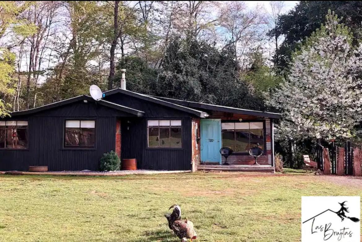 Las brujitas casa de campo