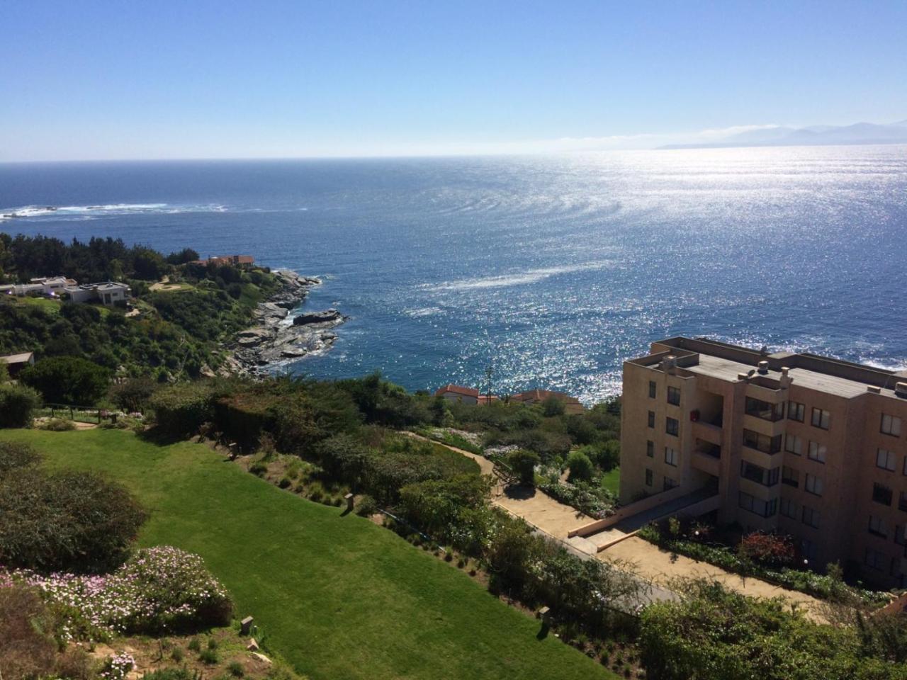 Papudo, vista despejada, condominio Vistamar.