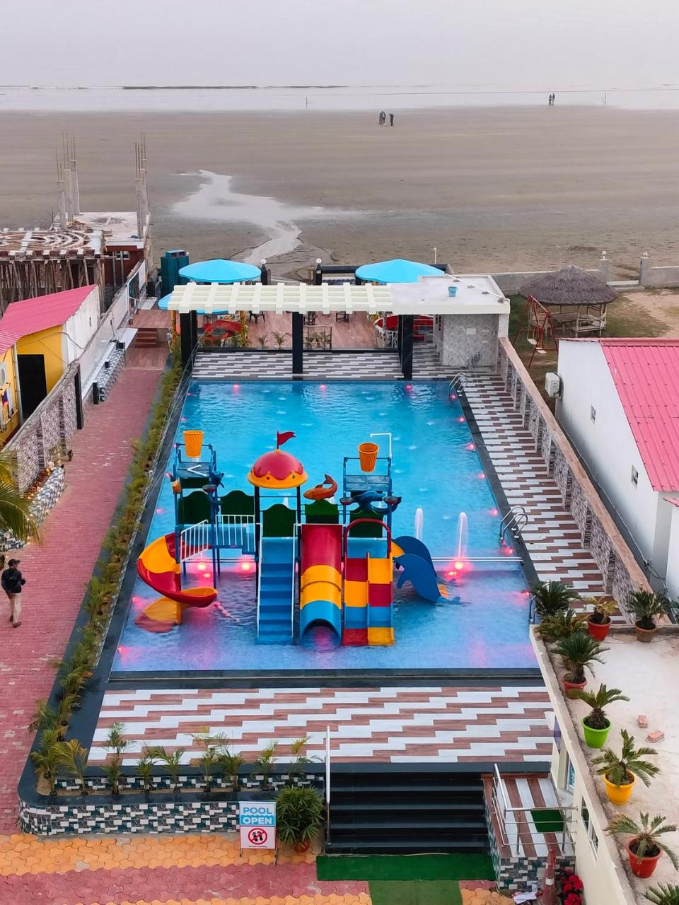 Image: Hindusthan Inn - On Beach