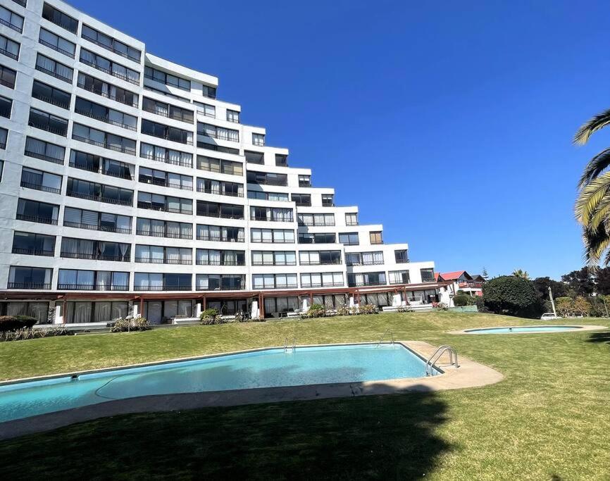 Departamento amoblado en Re�aca