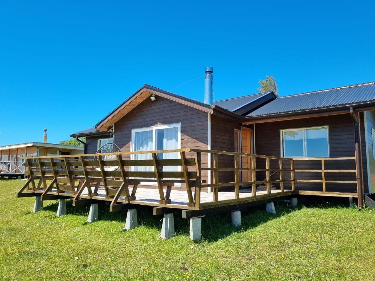 Caba�a La Poza Hualaihue