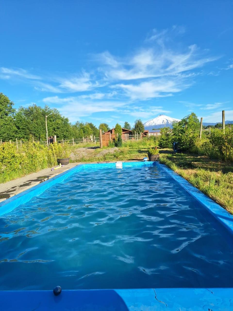 Caba�a con piscina y vista al volc�n