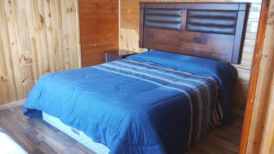 CABA�A LA CASONA, sal�n, comedor y cocina amplia, con vista a la playa y las 3 islas, con ba�o en la habitaci�n m�s uno adicional