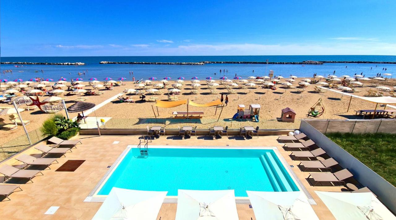 Image: You & Me Beach Hotel - Adults Friendly