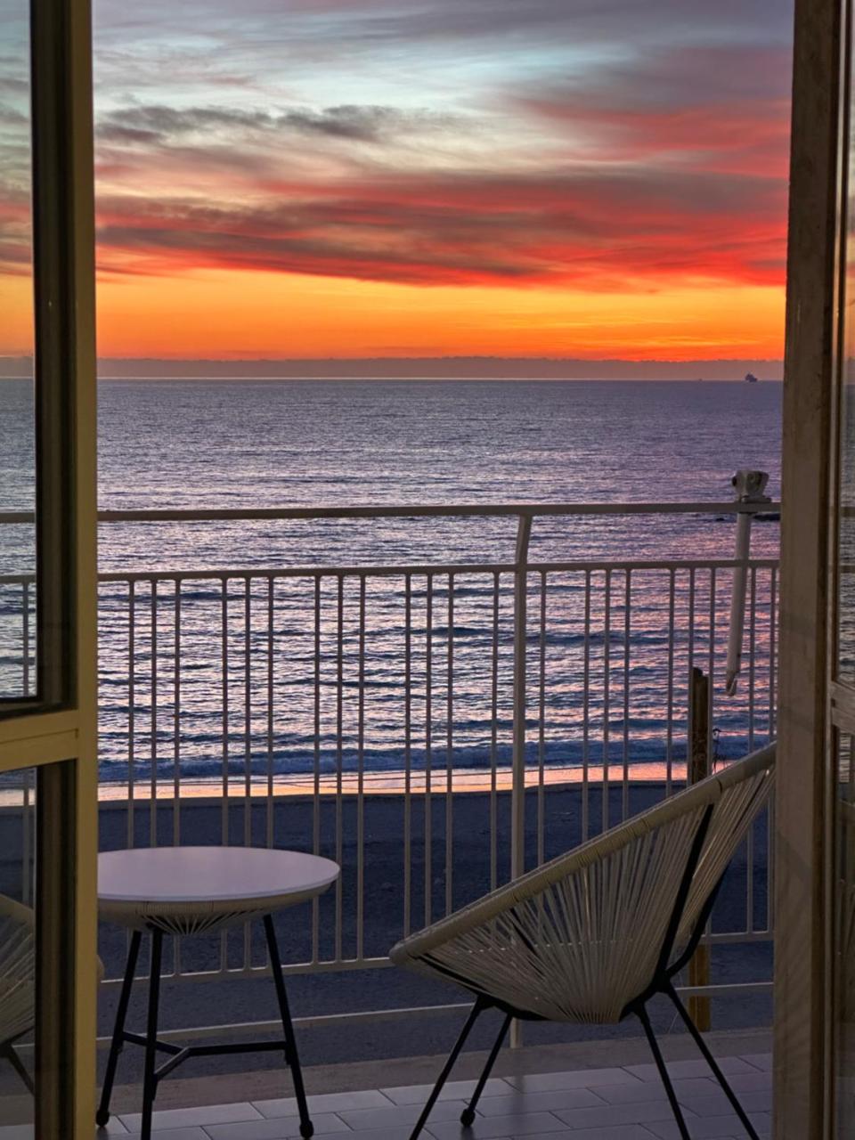 Image: Cas’ A Mare - Beachfront Luxury Suites