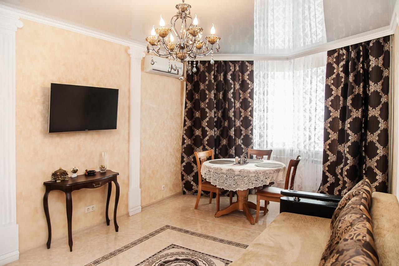 Prestige Apartment on Naberezhnaya - Housity