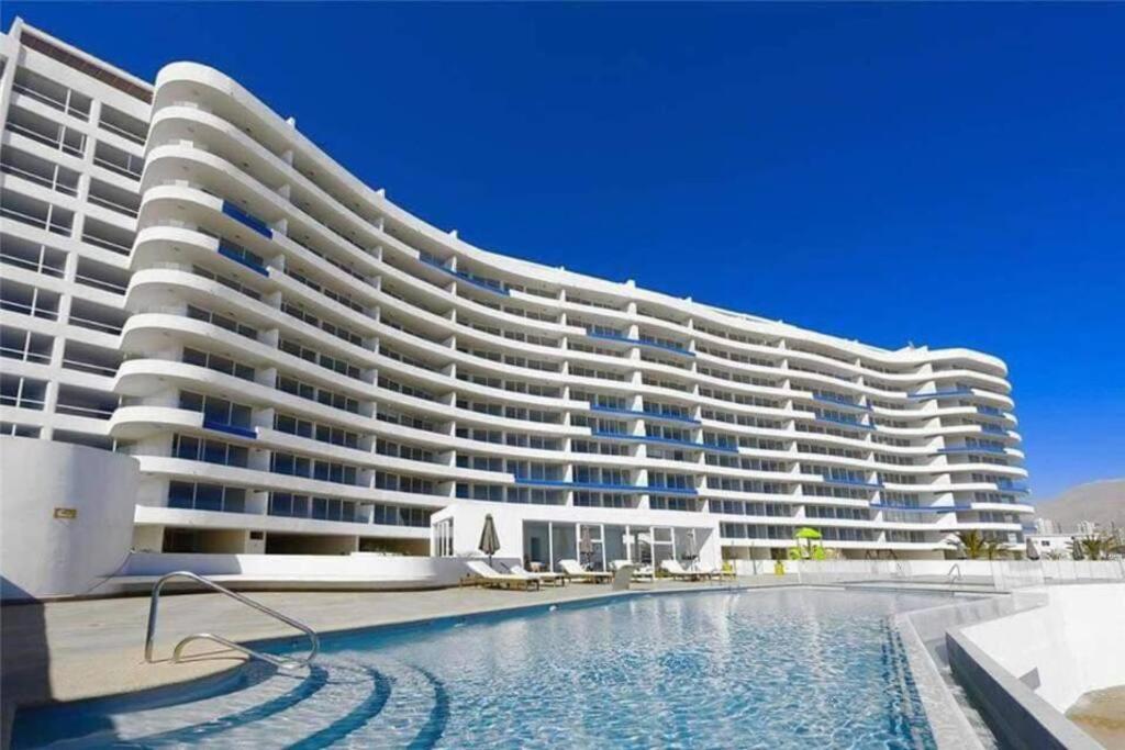 A orillas de la playa c/ piscina