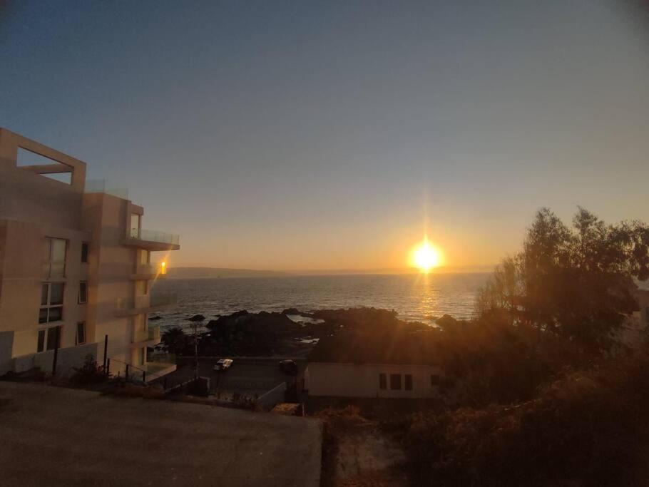 Estudio frente al mar