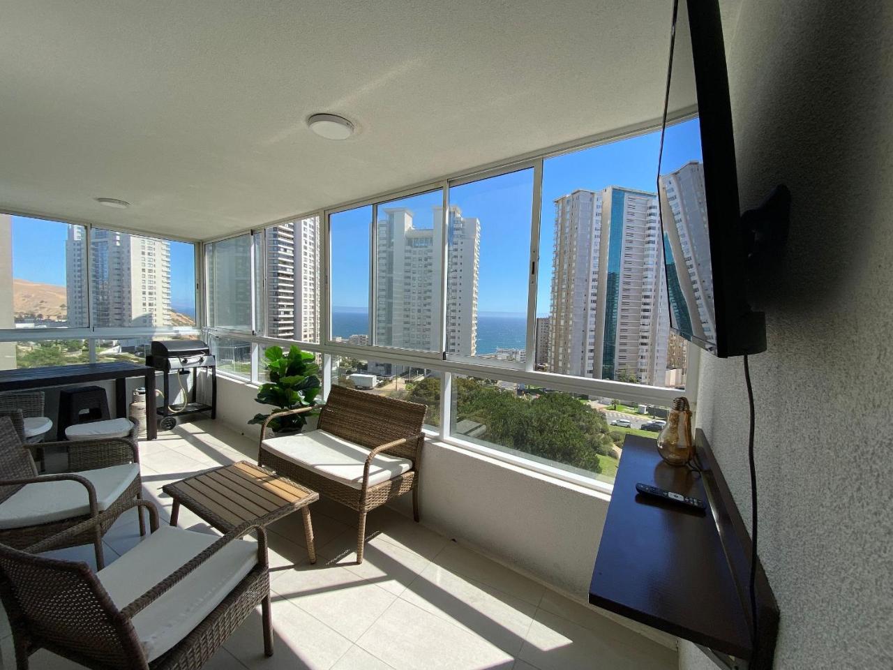 Amplio y c�mo depto en Costa de Montemar