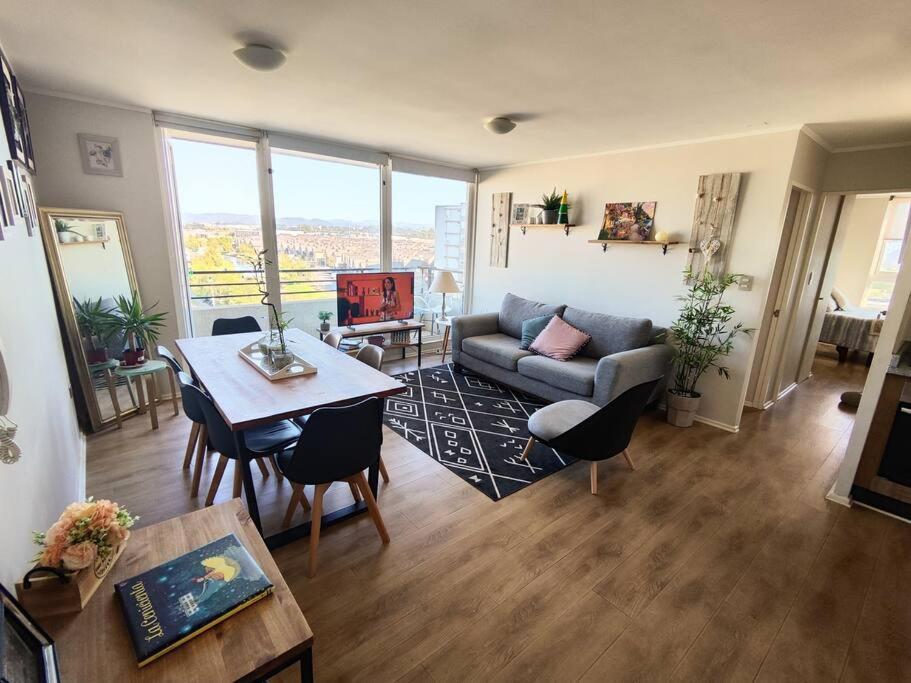 Hermoso y soleado departamento a pasos de casino Marina del Sol