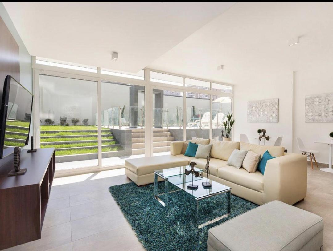 Habitaci�n amplia en Santiago centro