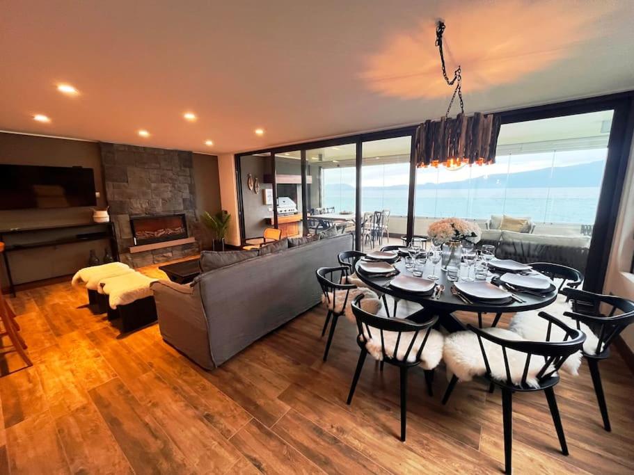 Elegante departamento en Puc�n con vista al lago y acceso directo