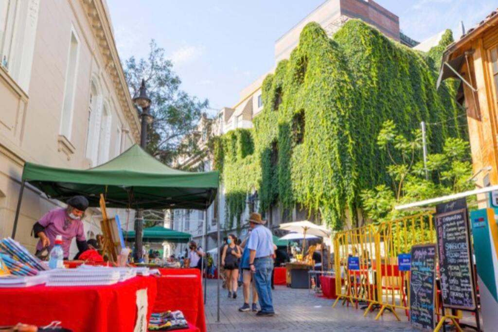 Amplio depto en barrio Lastarria