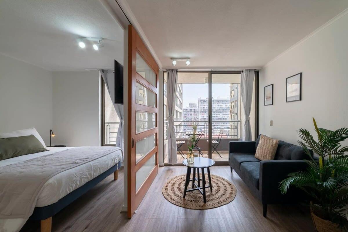 Come and enjoy the best of downtown Stgo