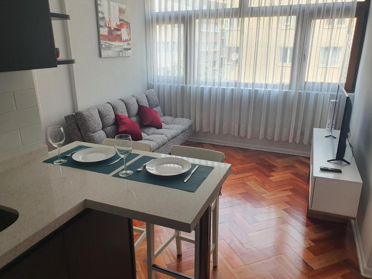 Elegante cercano Universidad Catolica