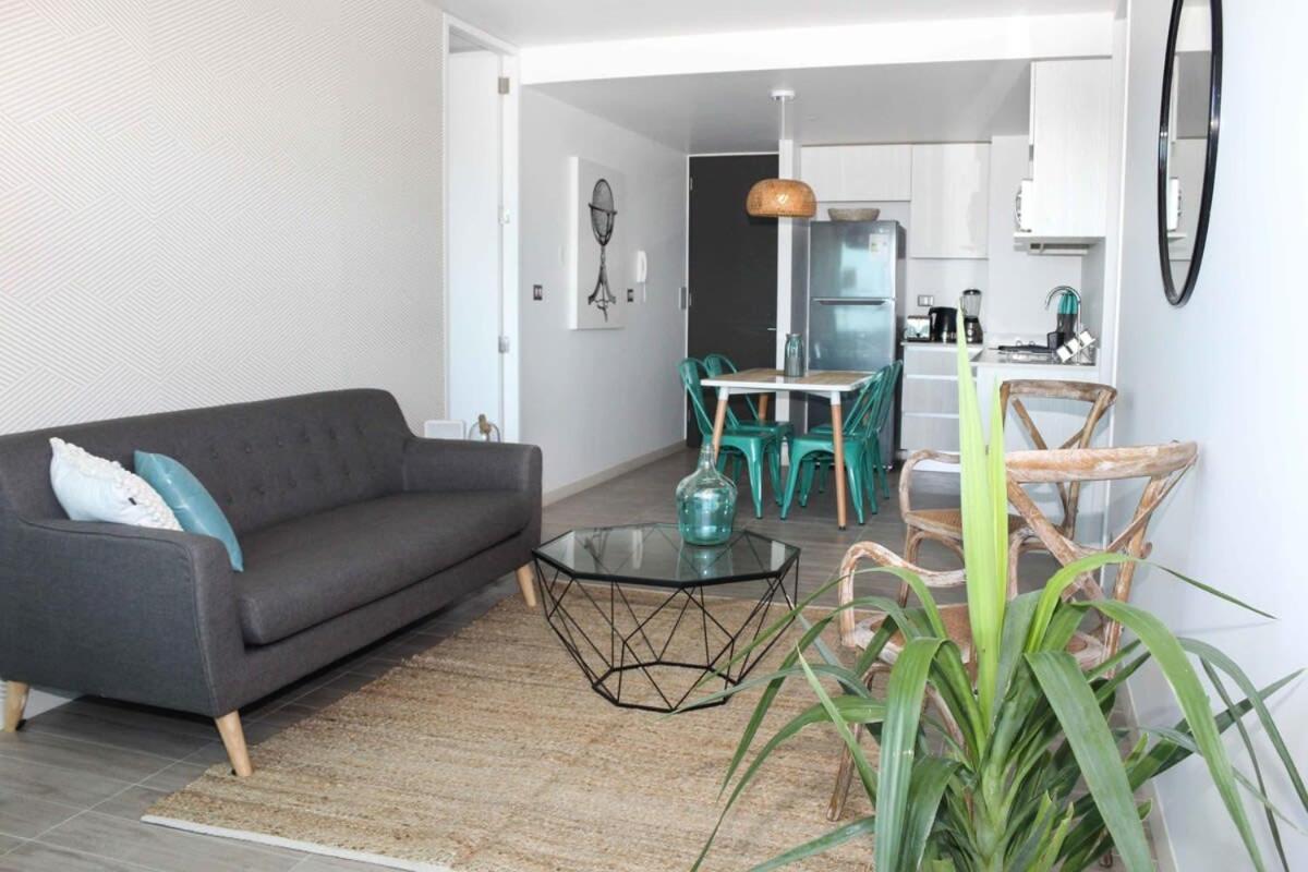 Amplio Depto 2D2B Estacionamiento y Terraza Vista al Mar Servicio HOM