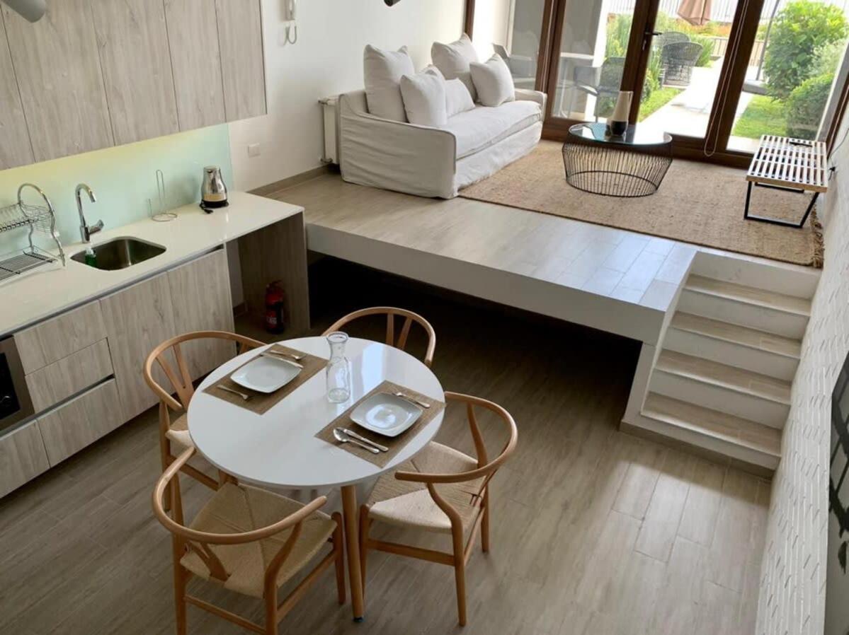 Estupendo Loft Jard�n Estacionamiento Piscina 4PAX Servicio HOM