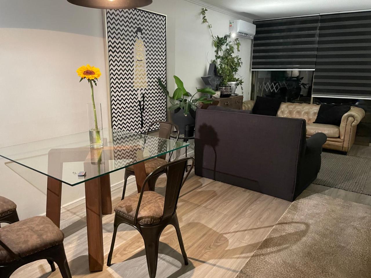 Las Condes 2 minutes walking to Metro / Subway