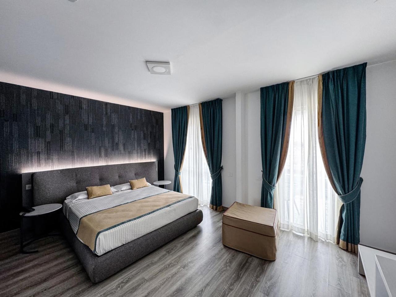 Image: Mediterranea Hotel & Convention Center