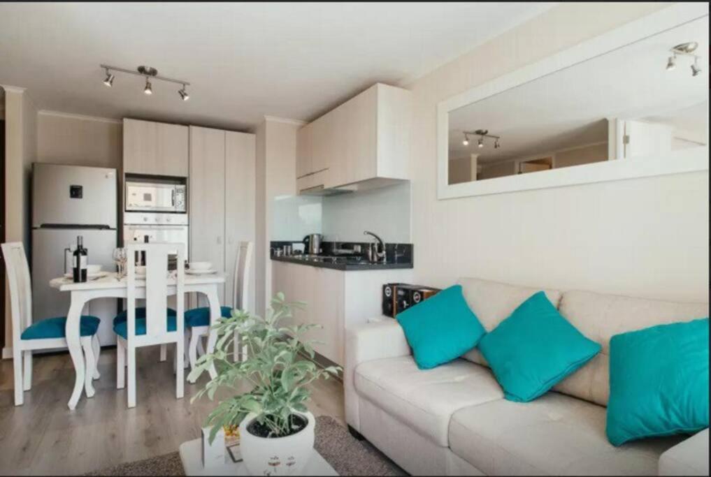 Vista a Cerro Santa Luc�a con Aire Acondicionado