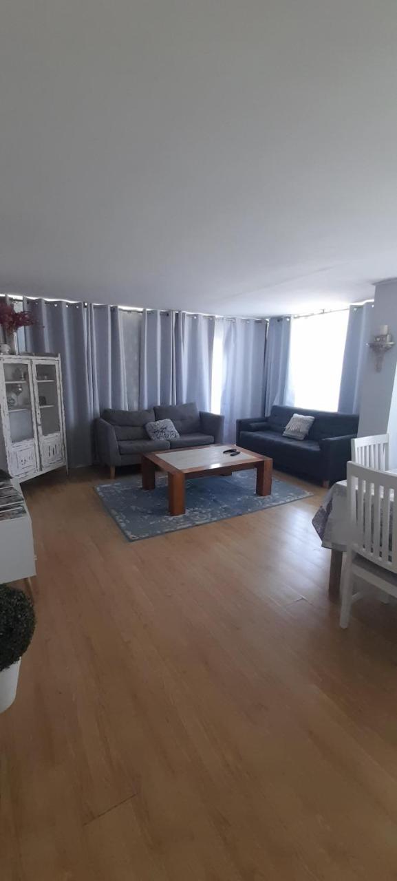 Las Condes, 3 habitaciones Depto Familiar, capacidad 7 Personas, Parque Arauco