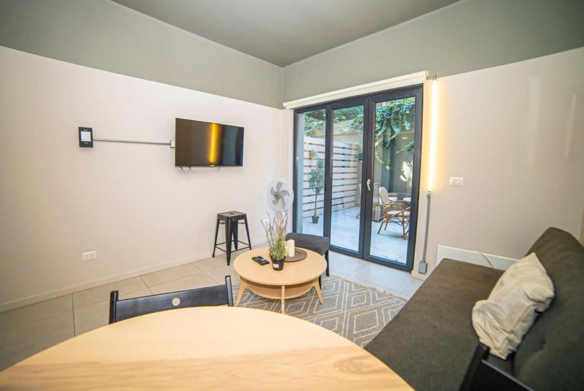 Depto con terraza Privada a pasos del metro Montt