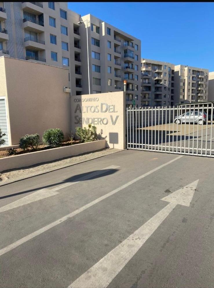 La serena, sector el milagro, estacionamiento techado, Dpto para 4 personas