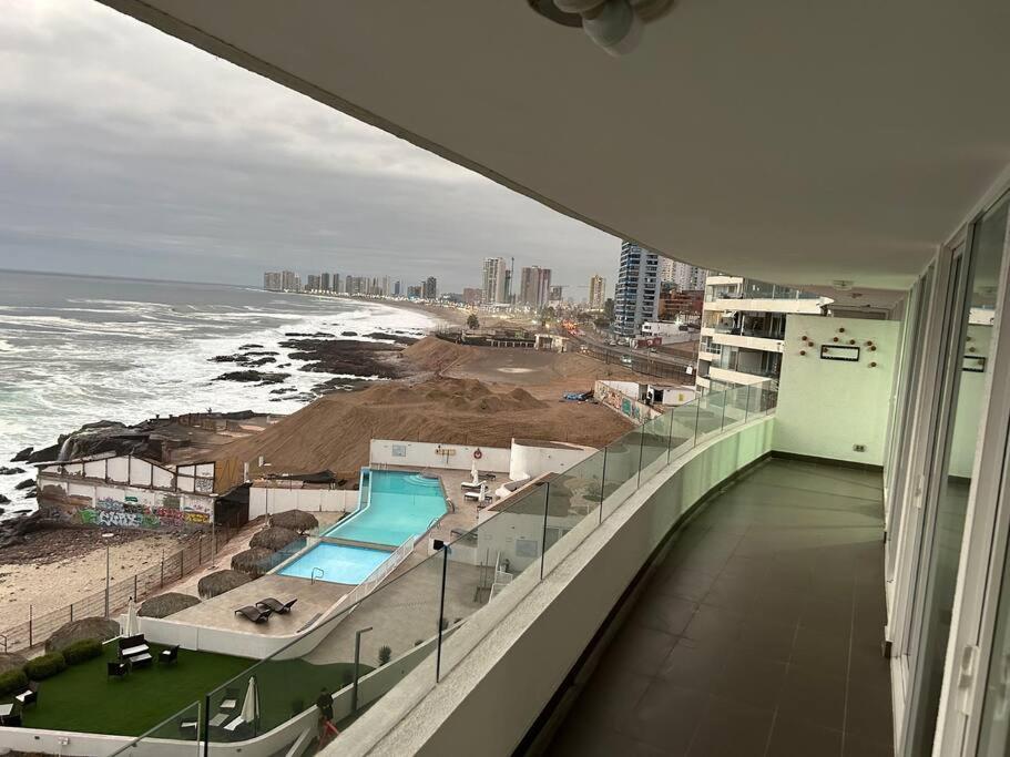 Departamento full, frente a playa de primer nivel