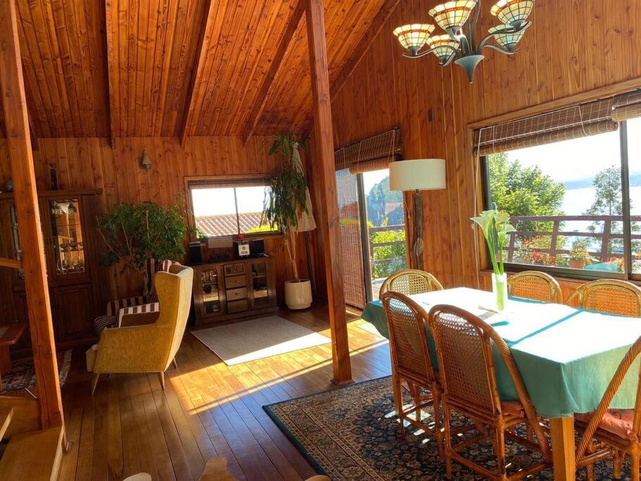 Casa y vista maravillosa, con piscina Coliumo Tom�