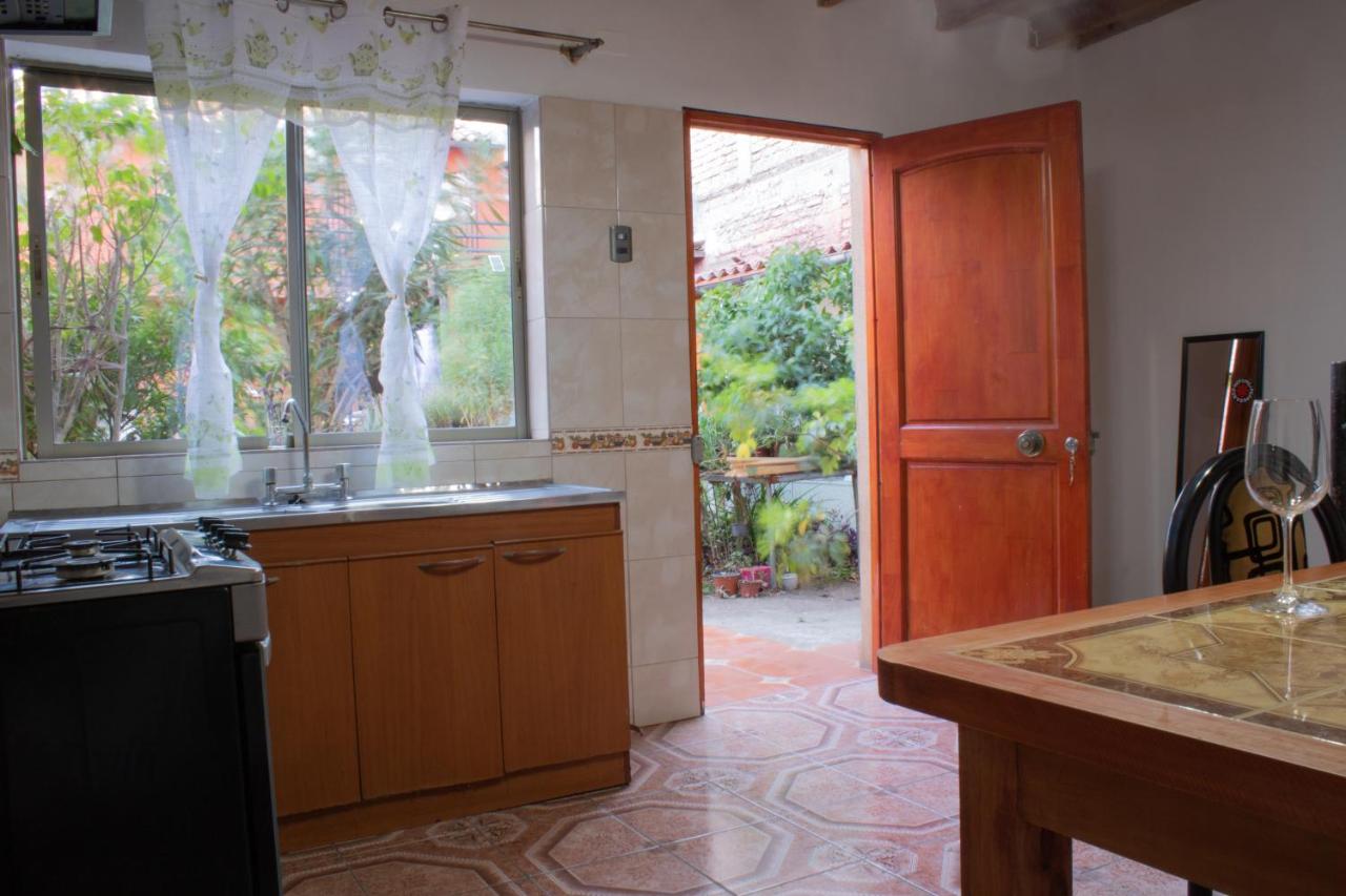 Hospedaje Einstein a pasos del Metro