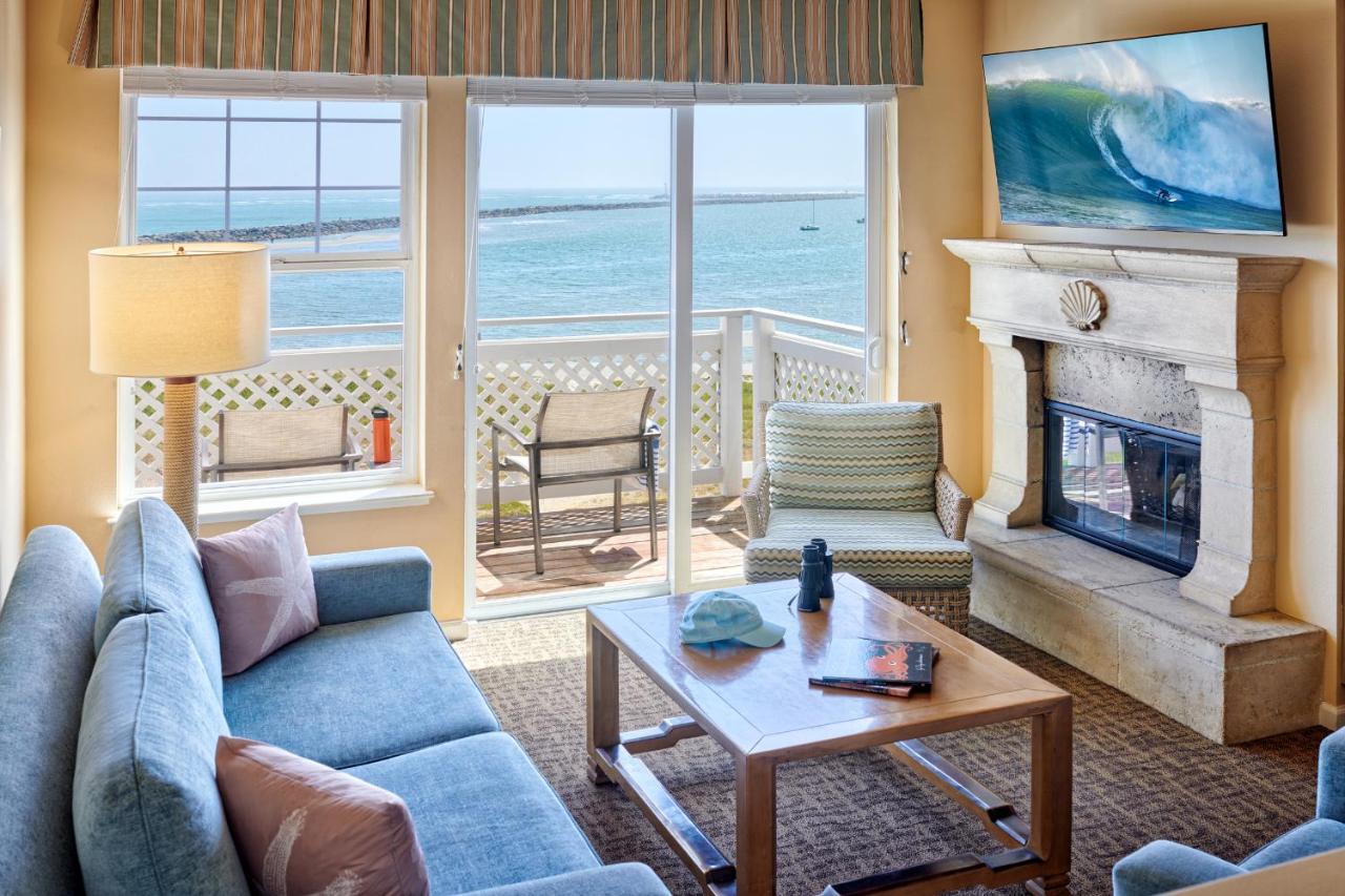 Image: Beach House Half Moon Bay