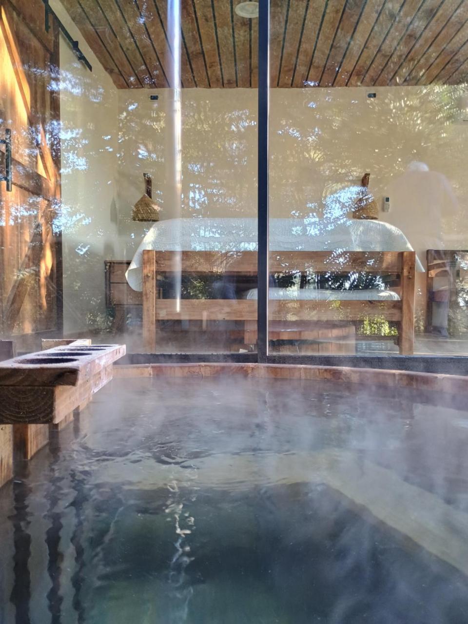 Caba�a Peumo by Alto Curanipe