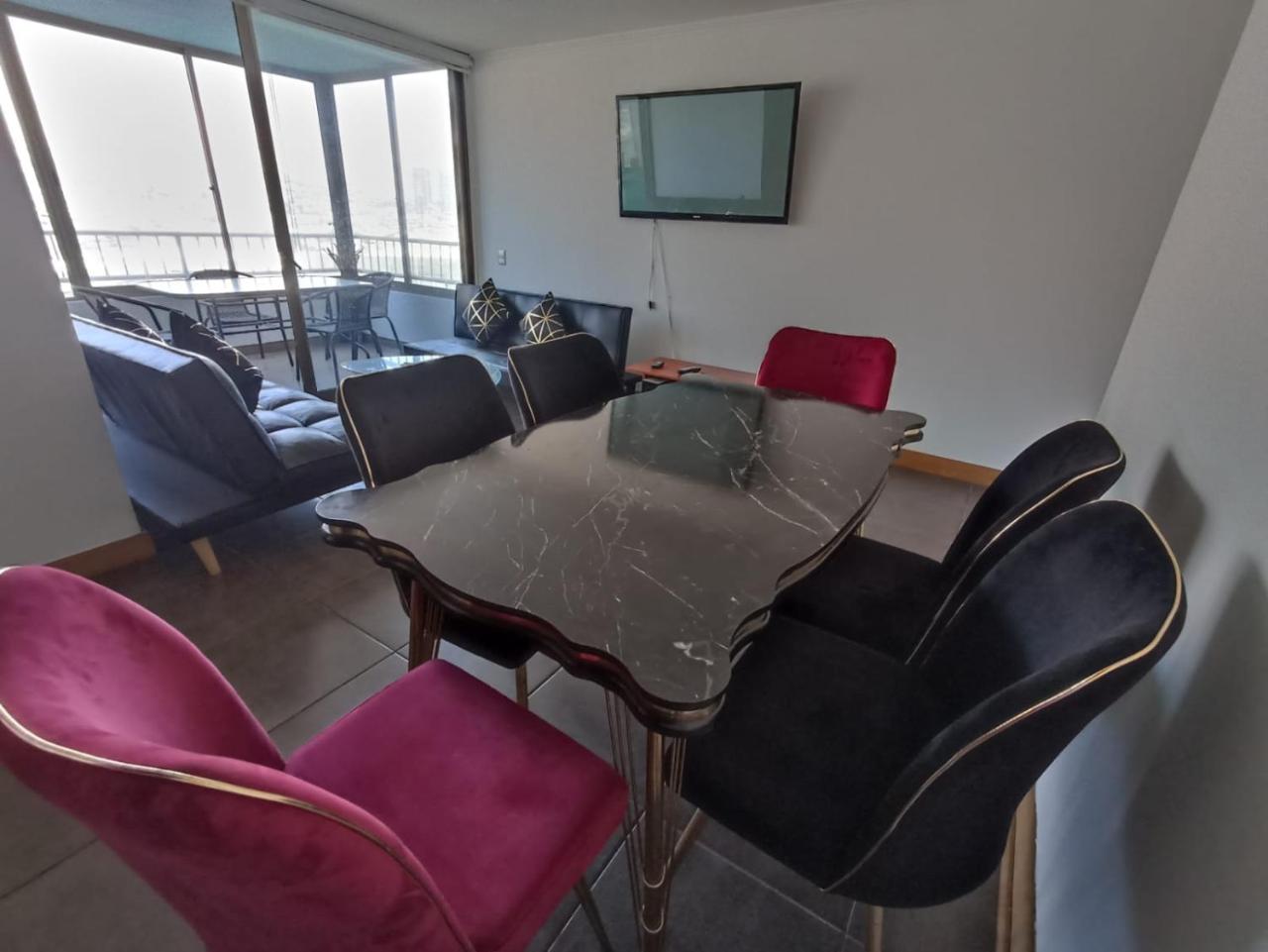 Arriendo Diario 2 H 1 B Mar Egeo frente al mar