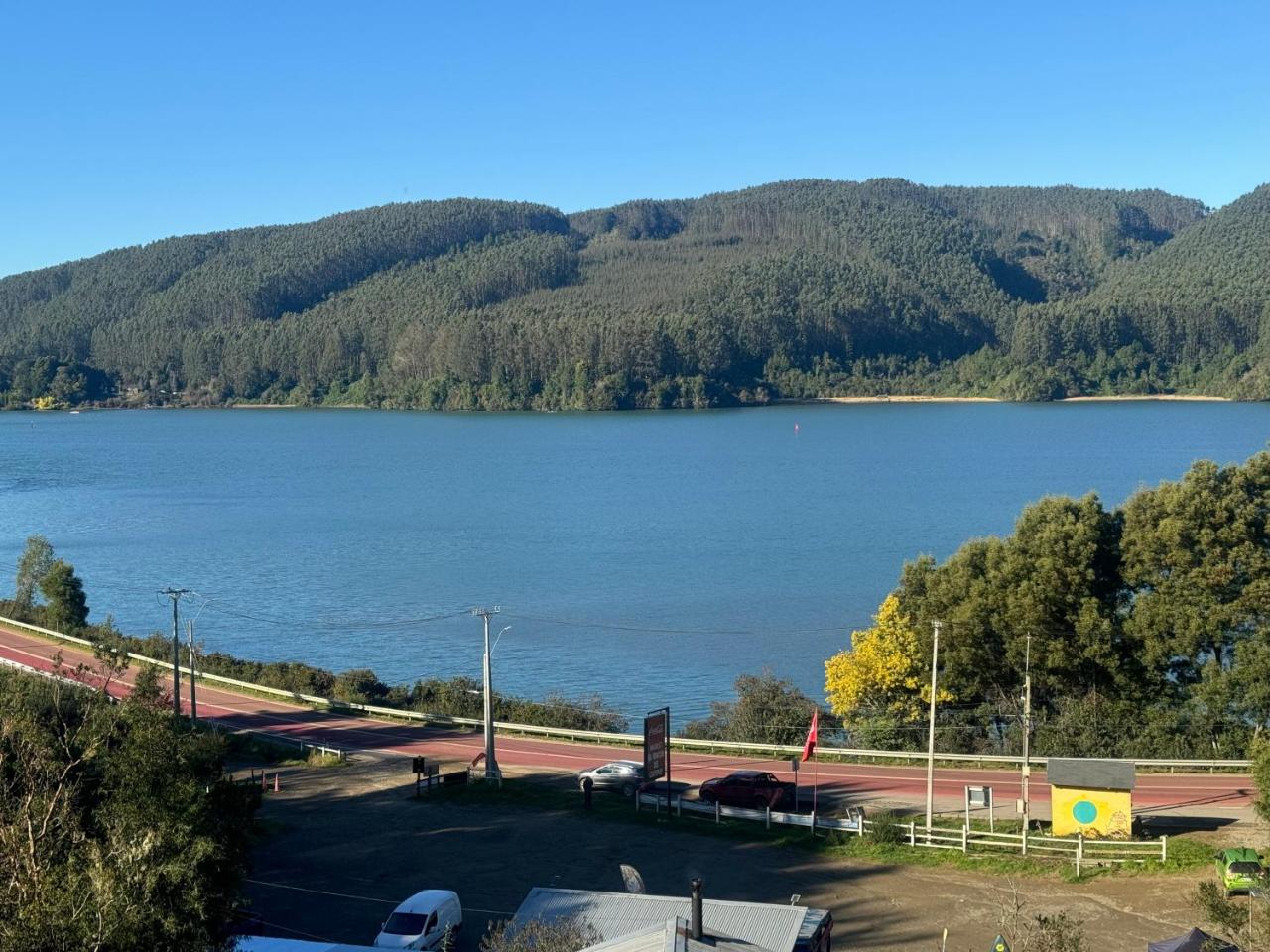 Caba�a nueva con vista al rio