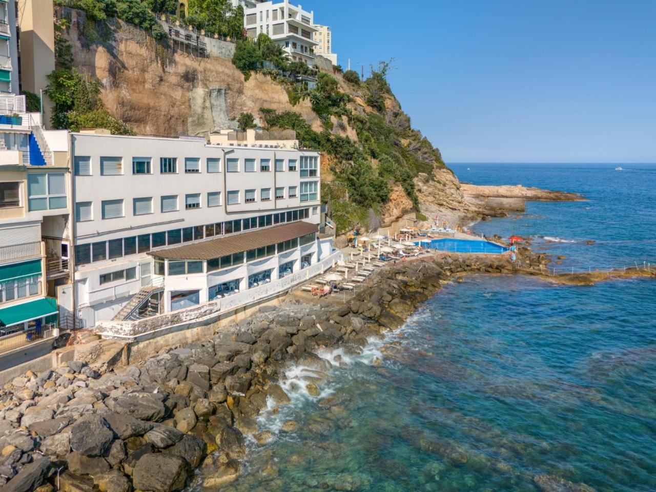 Image: Hotel La Perla Del Capo