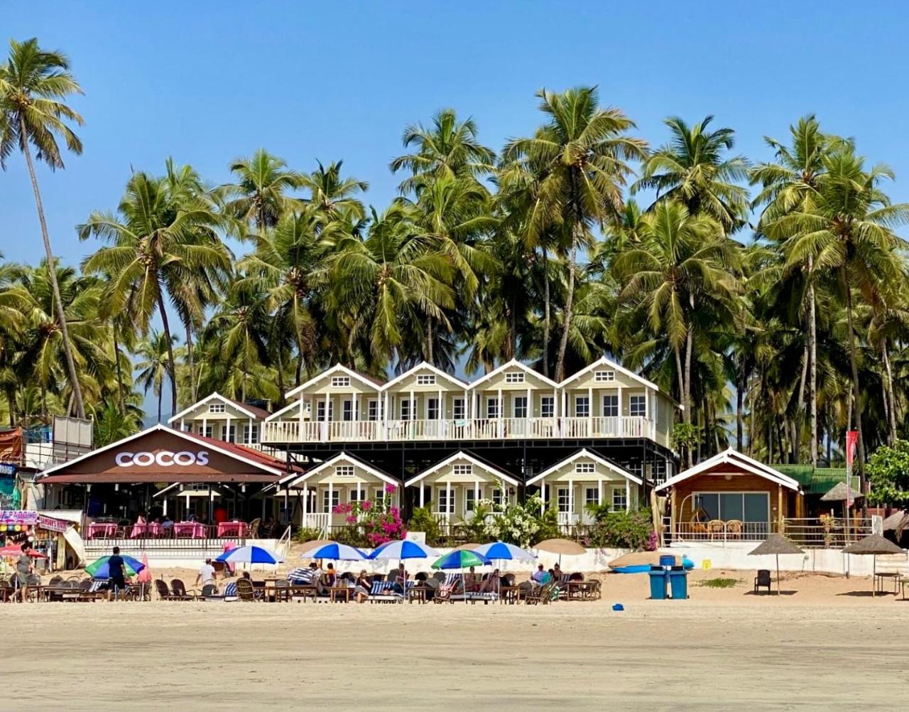 Image: Cocos Beach Resort