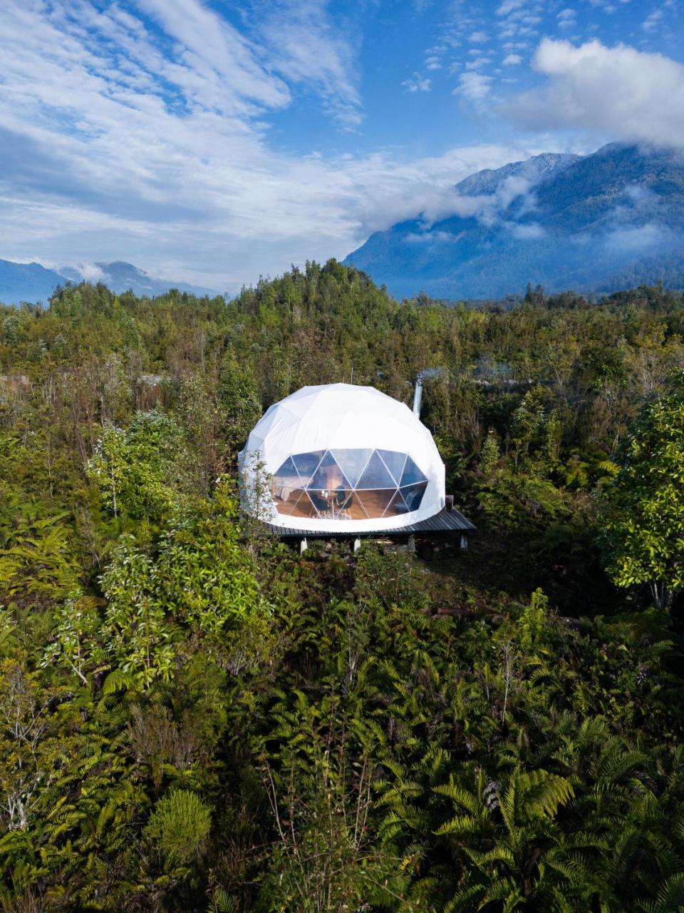 Refugio Volc�n Hornopiren