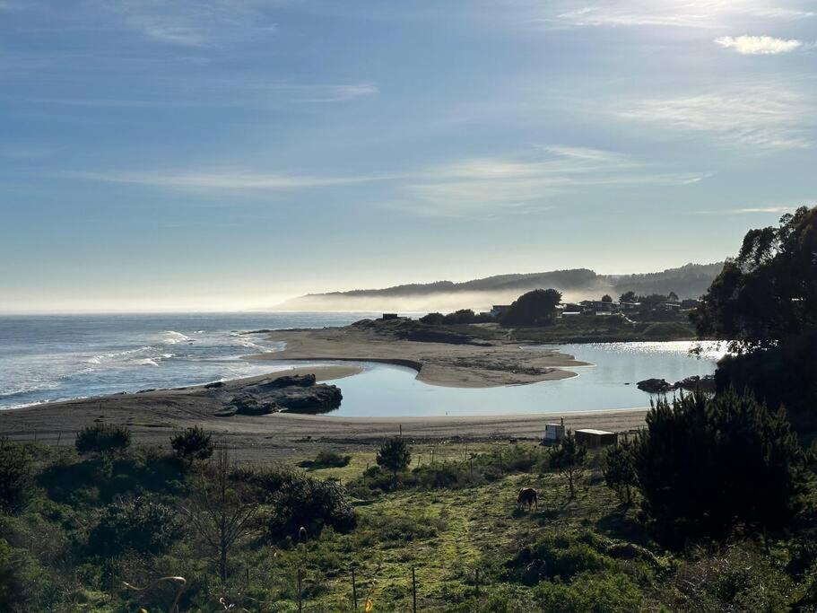 Casa Serena frente a la playa, vista panor�mica, sector Cardonal, Pelluhue