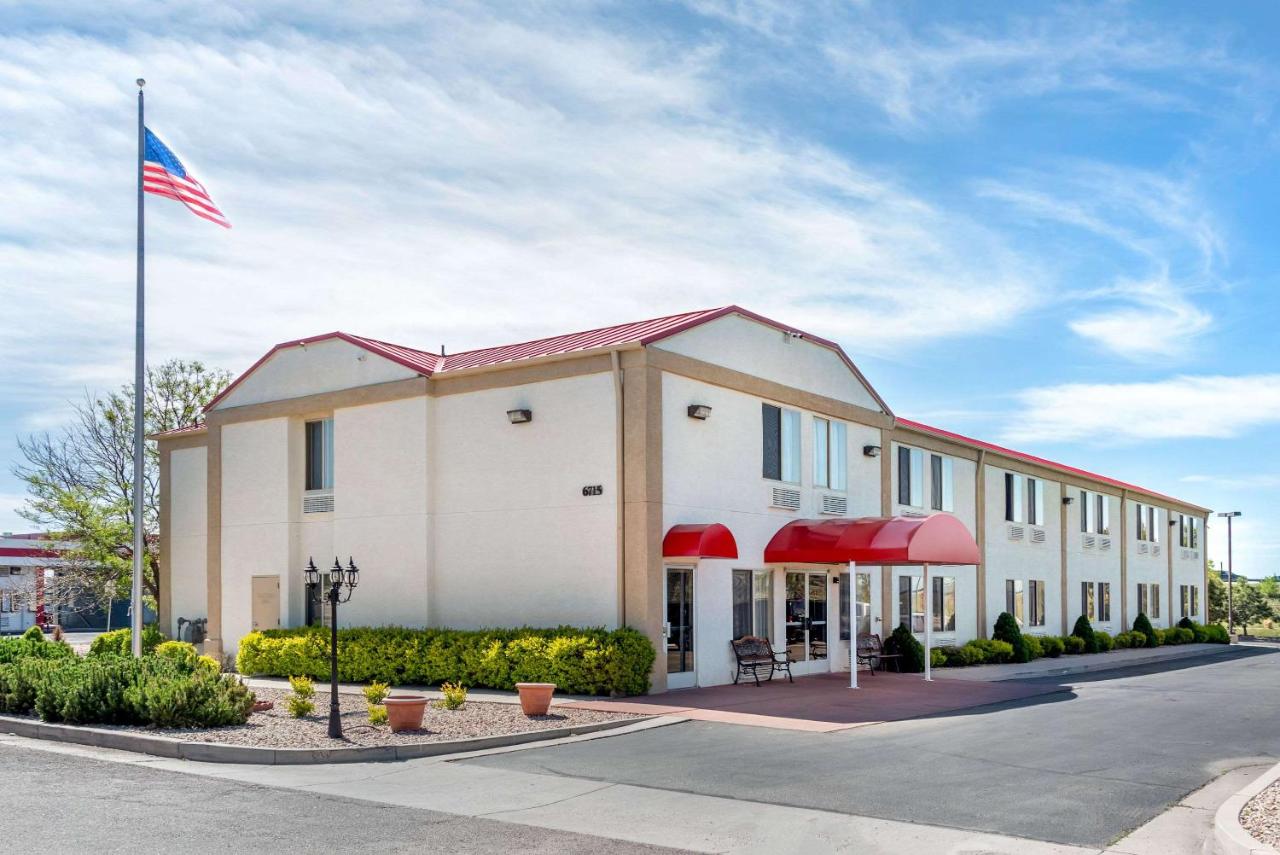 Image: Econo Lodge Colorado Springs near Airport
